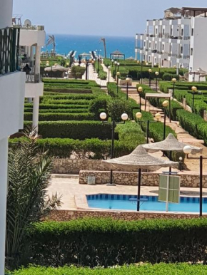 Relaxed sea view chalet